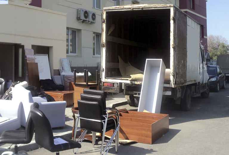 Заказ грузового автомобиля для отправки личныx вещей : Коробки из Нижневартовска в Муравленко